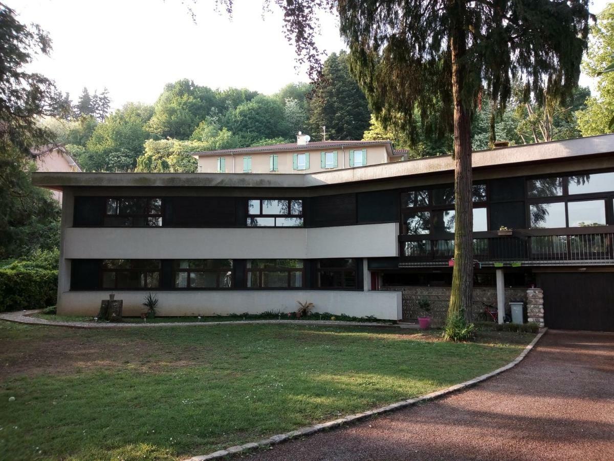 Maison D'Architecte Au Bord De L'Eau Pont-dʼAin Exterior foto
