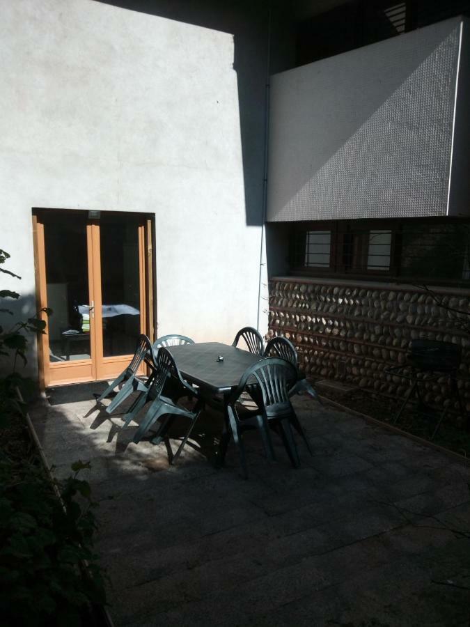 Maison D'Architecte Au Bord De L'Eau Pont-dʼAin Exterior foto